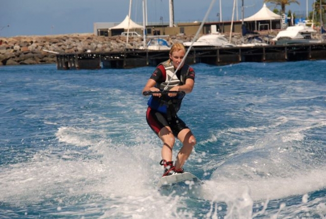  Divertirsi su un wakeboard 
